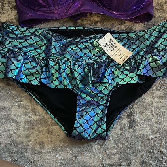 DISNEY- Mermaid Ariel-Pearl Iradesant Ruffle Swim bikini Top and Bottom - Picture 3 of 3